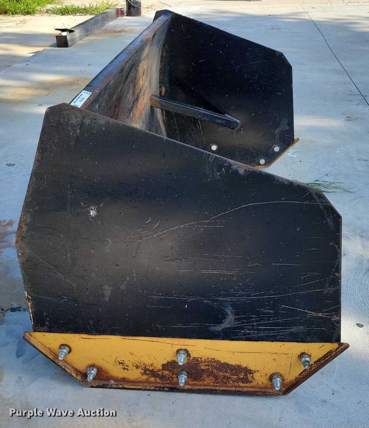 image for item DX7418 Skid steer snow pusher