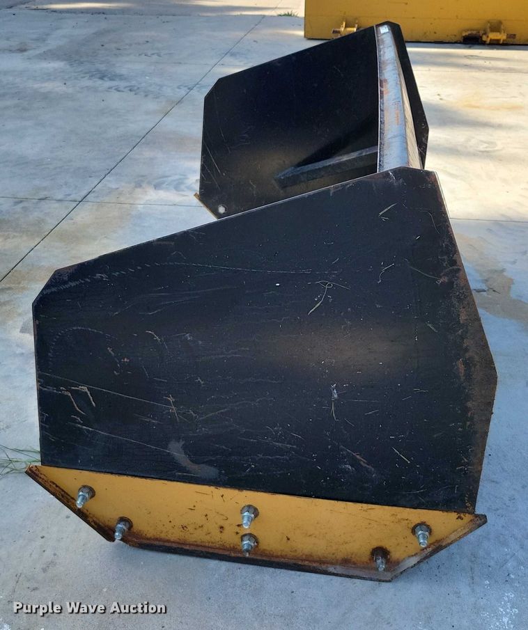 image for item DX7418 Skid steer snow pusher
