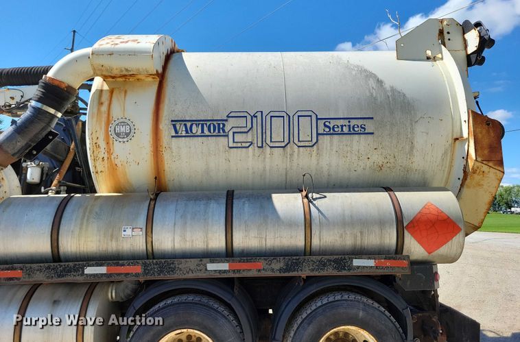 image for item DX7420 1996 Ford L8000 sewer jetter truck