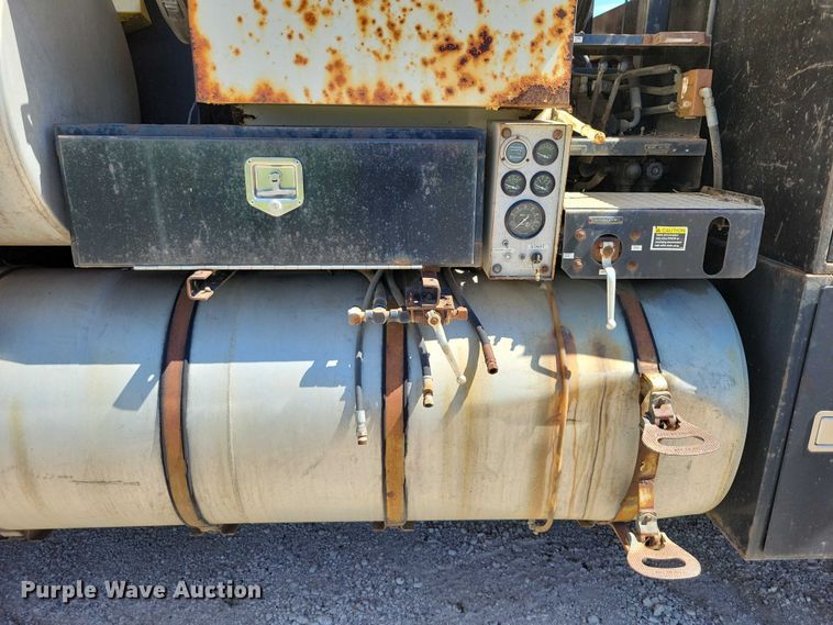 image for item DX7420 1996 Ford L8000 sewer jetter truck