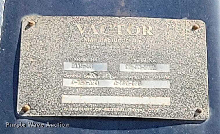 image for item DX7420 1996 Ford L8000 sewer jetter truck