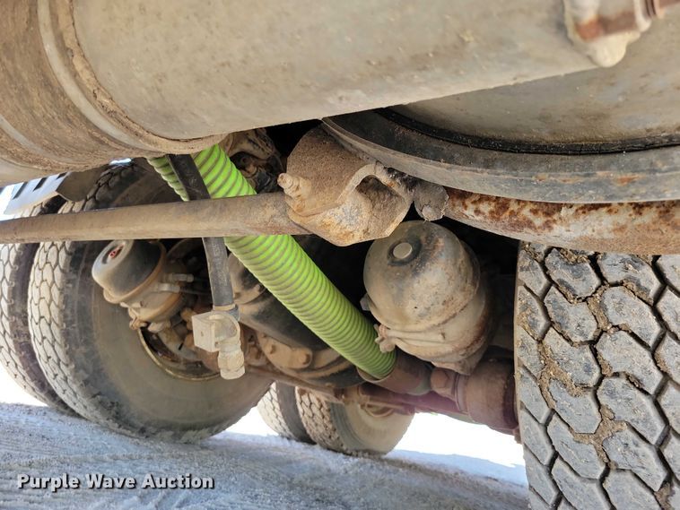 image for item DX7420 1996 Ford L8000 sewer jetter truck