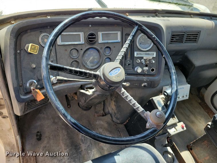 image for item DX7420 1996 Ford L8000 sewer jetter truck