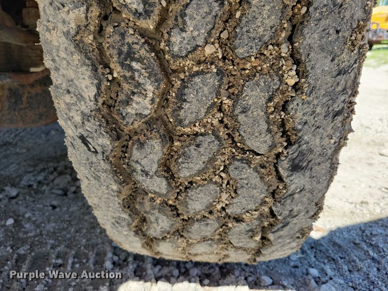 image for item DX7420 1996 Ford L8000 sewer jetter truck