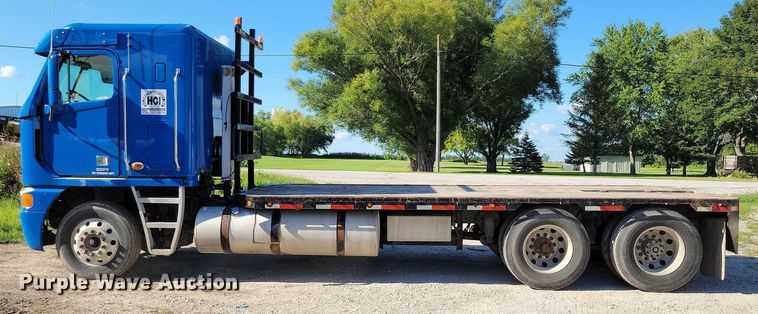 image for item DX7421 2007 Freightliner Argosy flatbed truck