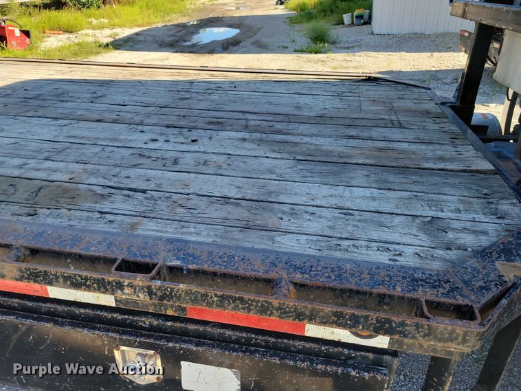 image for item DX7421 2007 Freightliner Argosy flatbed truck