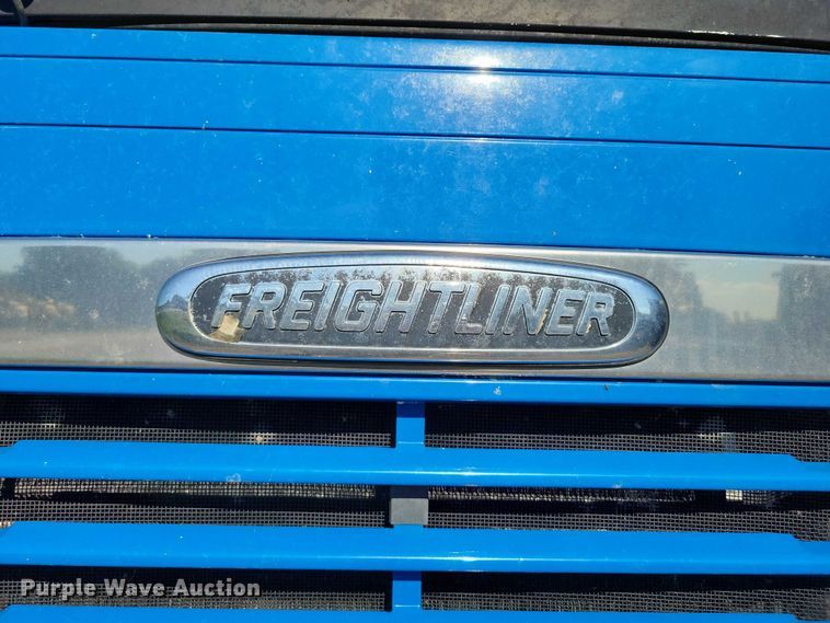 image for item DX7421 2007 Freightliner Argosy flatbed truck
