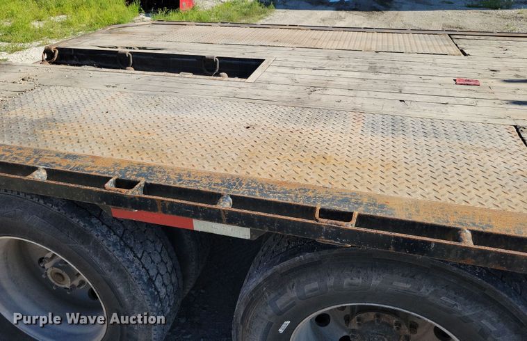 image for item DX7421 2007 Freightliner Argosy flatbed truck