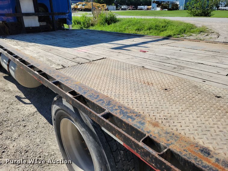 image for item DX7421 2007 Freightliner Argosy flatbed truck