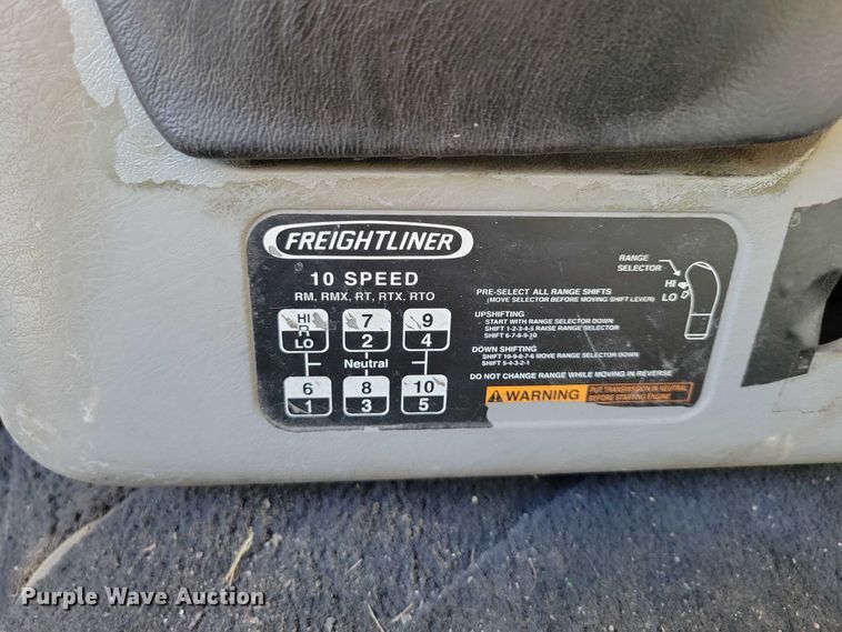 image for item DX7421 2007 Freightliner Argosy flatbed truck