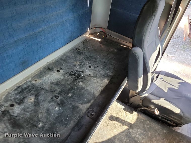 image for item DX7421 2007 Freightliner Argosy flatbed truck