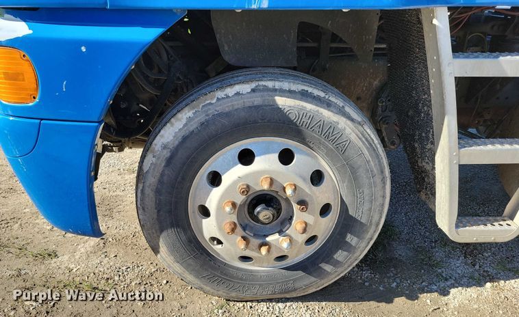 image for item DX7421 2007 Freightliner Argosy flatbed truck