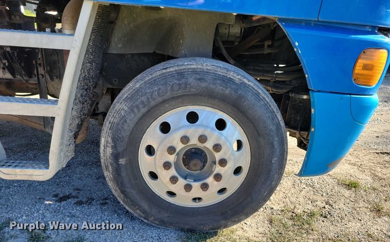 image for item DX7421 2007 Freightliner Argosy flatbed truck