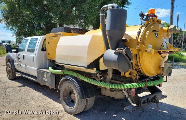 image for item DX7422 2015 Ford F550 Super Duty XL Crew Cab vacuum truck