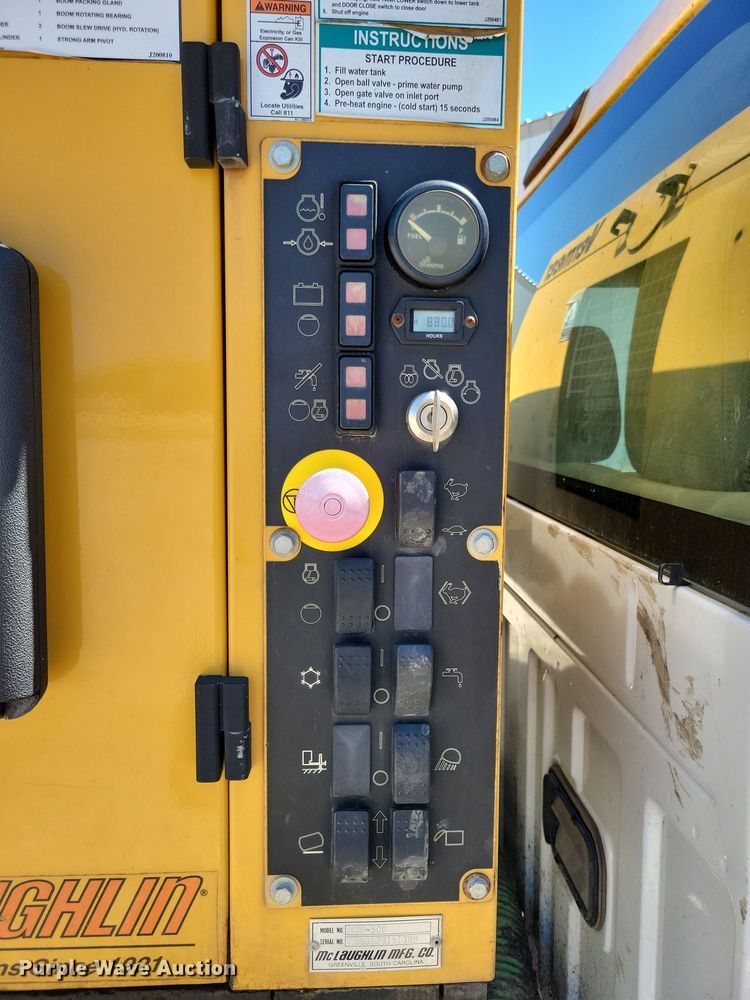 image for item DX7422 2015 Ford F550 Super Duty XL Crew Cab vacuum truck