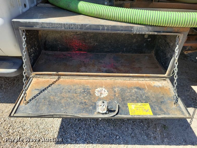 image for item DX7422 2015 Ford F550 Super Duty XL Crew Cab vacuum truck