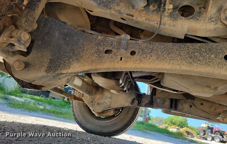 image for item DX7422 2015 Ford F550 Super Duty XL Crew Cab vacuum truck