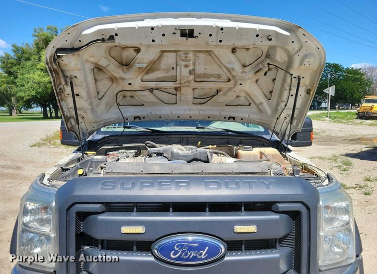 image for item DX7422 2015 Ford F550 Super Duty XL Crew Cab vacuum truck