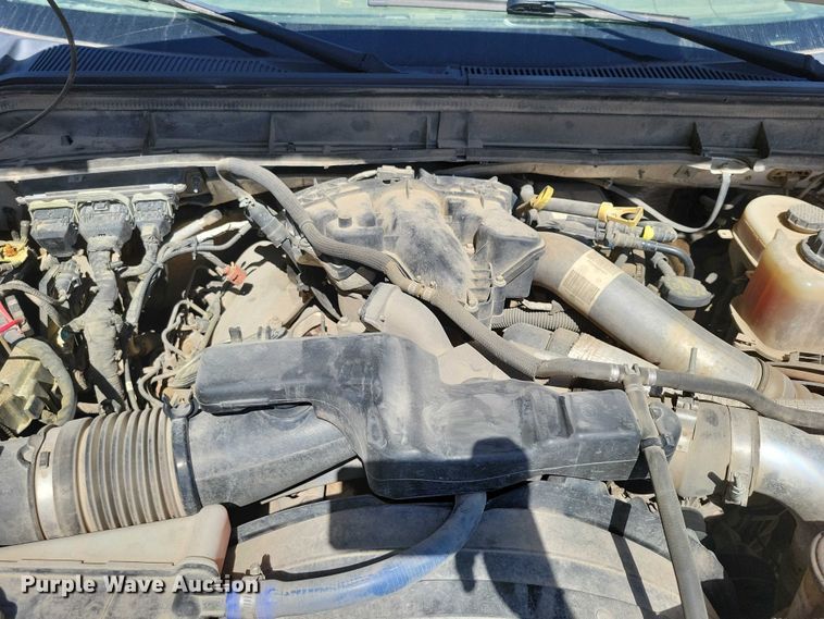 image for item DX7422 2015 Ford F550 Super Duty XL Crew Cab vacuum truck