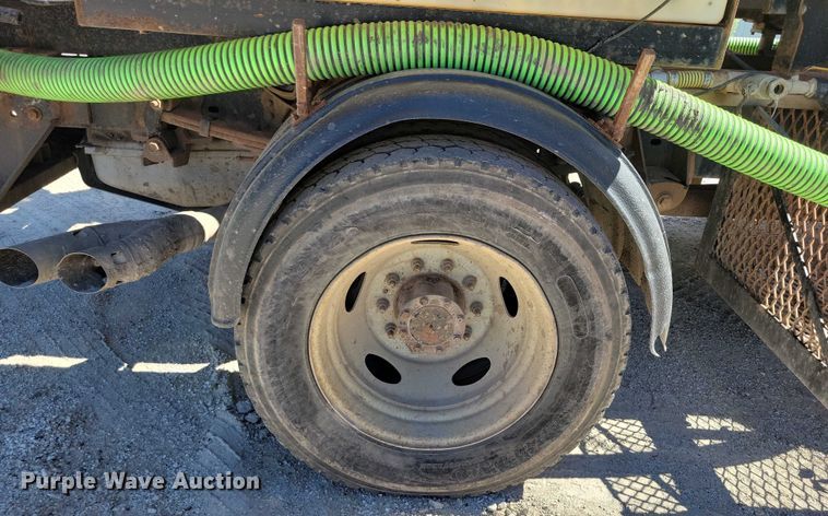 image for item DX7422 2015 Ford F550 Super Duty XL Crew Cab vacuum truck