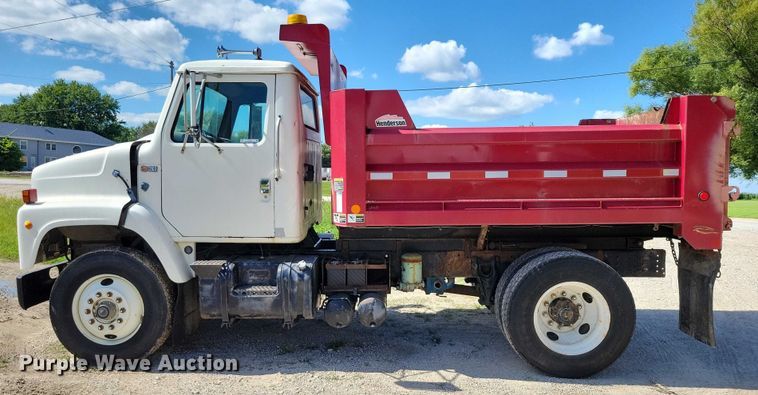 image for item DX7424 1989 International S2100 dump truck