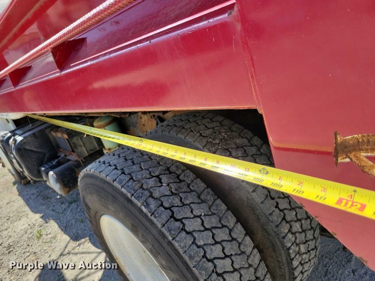 image for item DX7424 1989 International S2100 dump truck