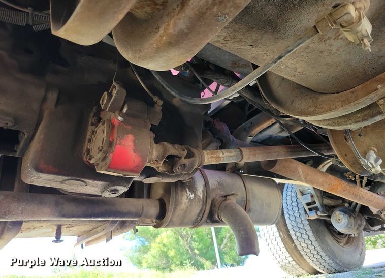 image for item DX7424 1989 International S2100 dump truck