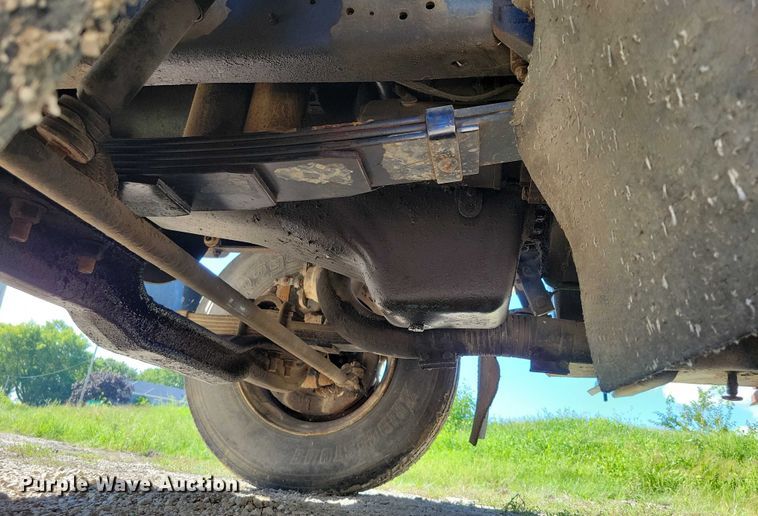 image for item DX7424 1989 International S2100 dump truck