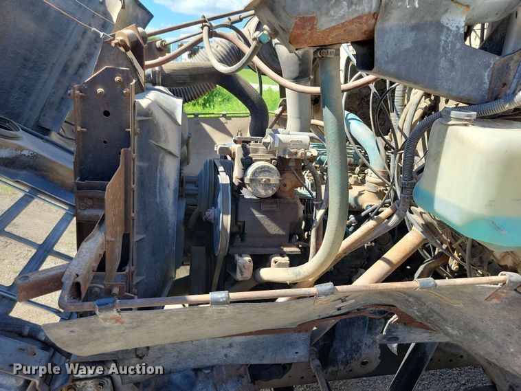 image for item DX7424 1989 International S2100 dump truck