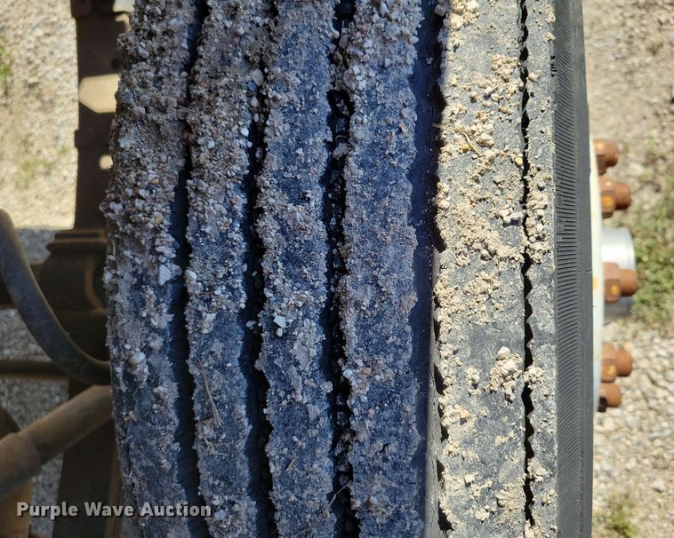 image for item DX7424 1989 International S2100 dump truck