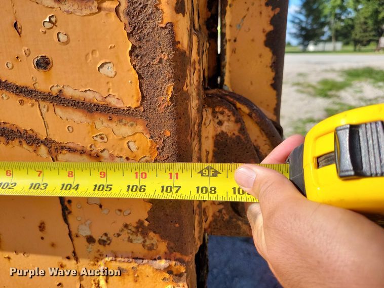 image for item DX7425 1996 International 4900 dump truck