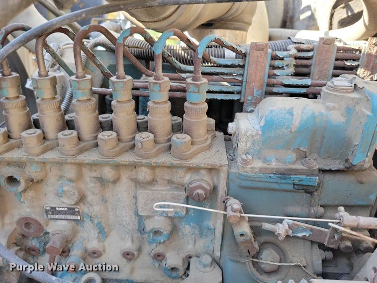 image for item DX7425 1996 International 4900 dump truck