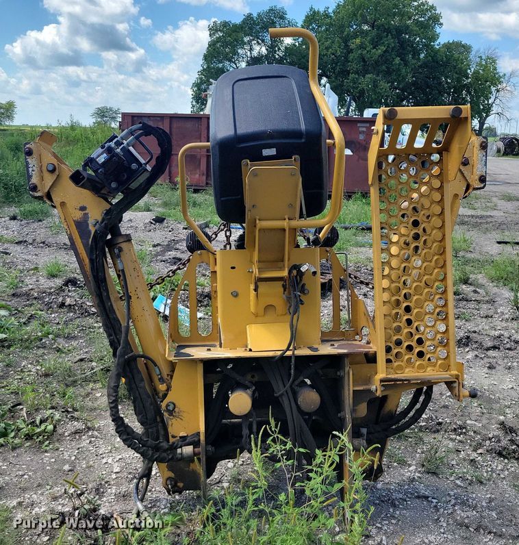 image for item DX7426 Vermeer B750 backhoe attachment