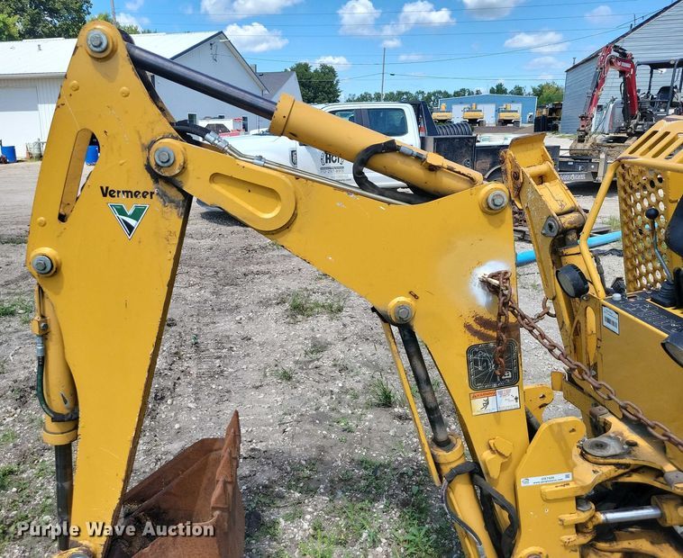 image for item DX7426 Vermeer B750 backhoe attachment