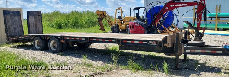 image for item DX7427 2017 B-B Trailers FB8X31TPT equipment trailer