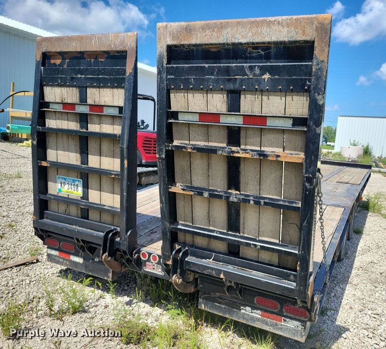 image for item DX7427 2017 B-B Trailers FB8X31TPT equipment trailer