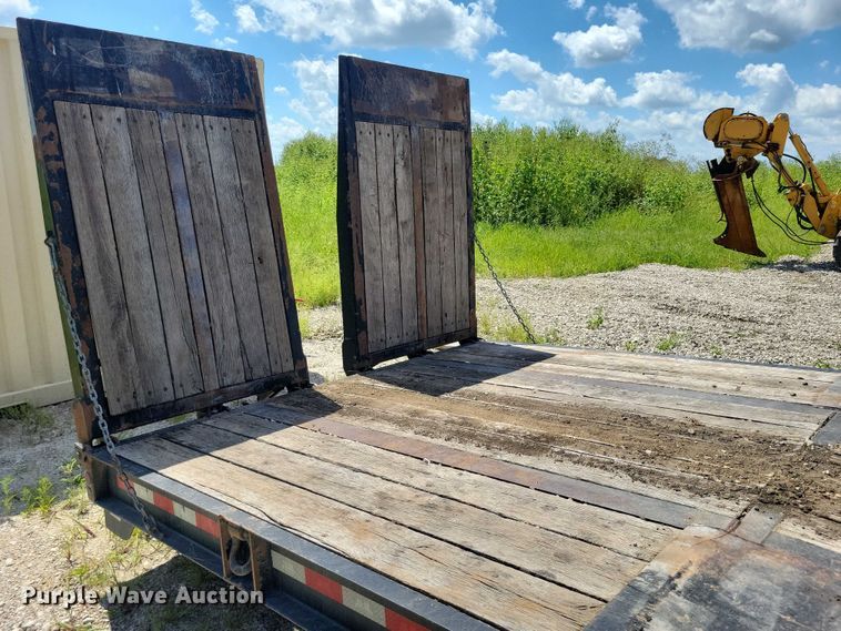 image for item DX7427 2017 B-B Trailers FB8X31TPT equipment trailer