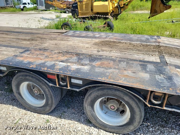 image for item DX7427 2017 B-B Trailers FB8X31TPT equipment trailer