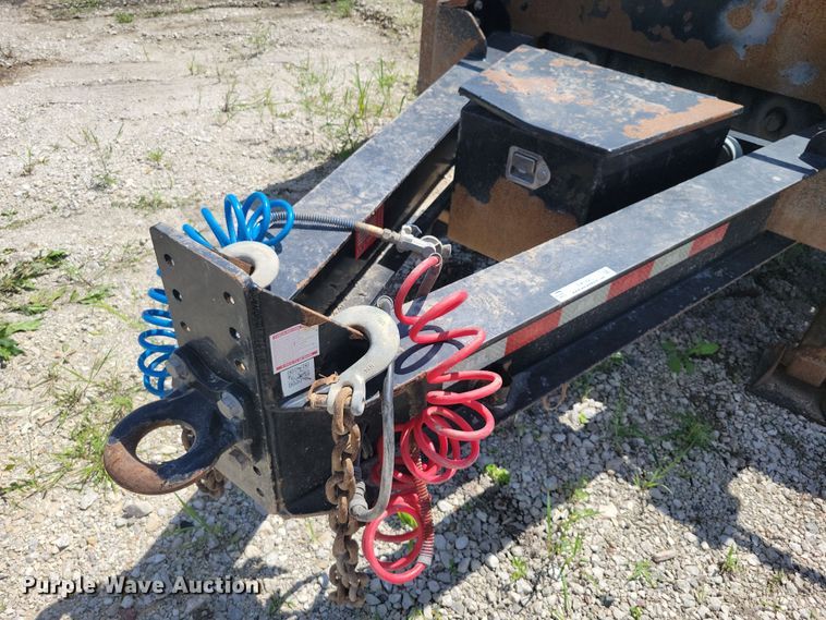 image for item DX7427 2017 B-B Trailers FB8X31TPT equipment trailer