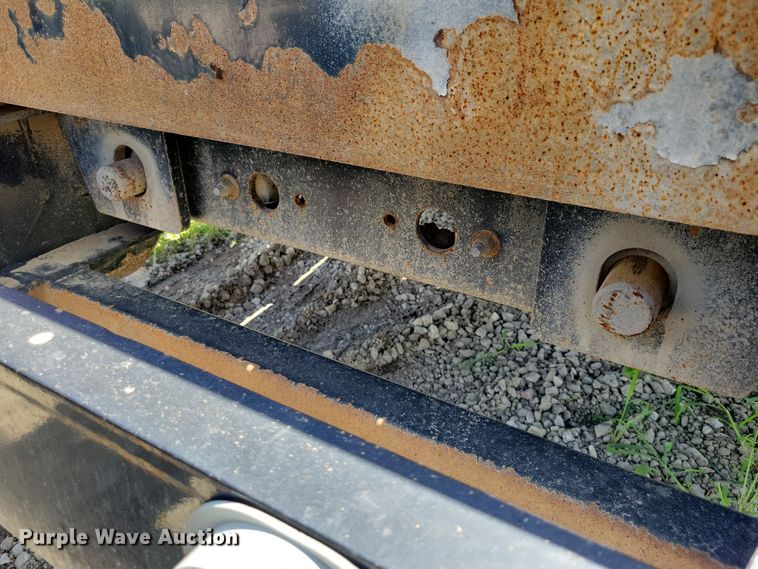 image for item DX7427 2017 B-B Trailers FB8X31TPT equipment trailer