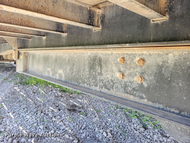 image for item DX7427 2017 B-B Trailers FB8X31TPT equipment trailer