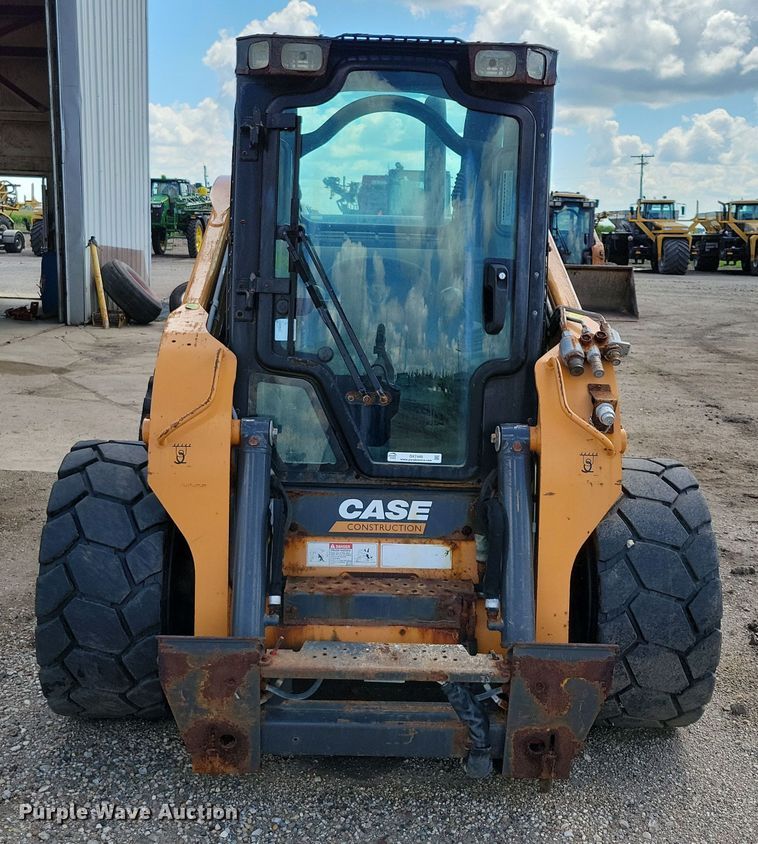 image for item DX7449 2019 Case SV280 skid steer loader