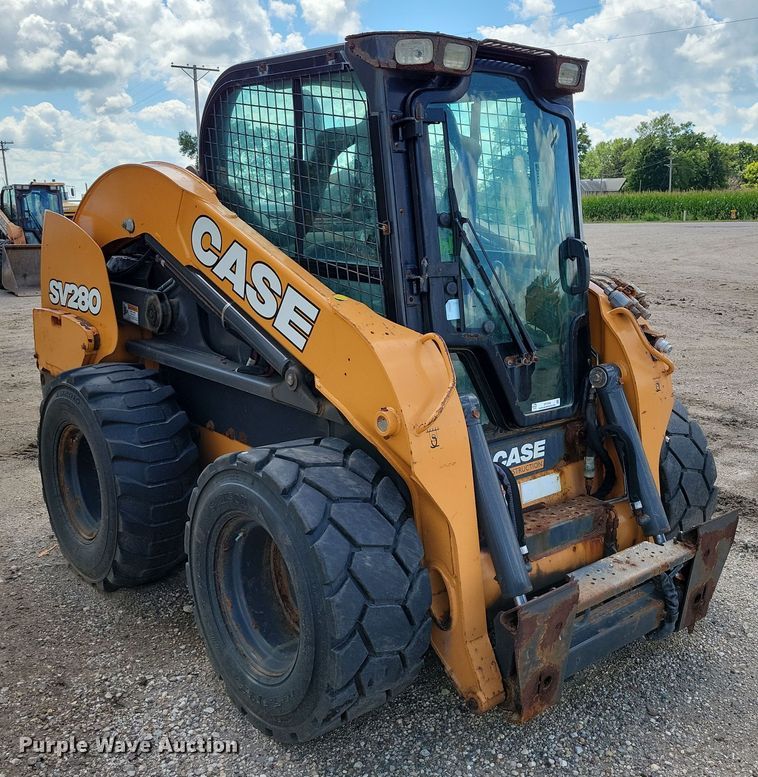 image for item DX7449 2019 Case SV280 skid steer loader