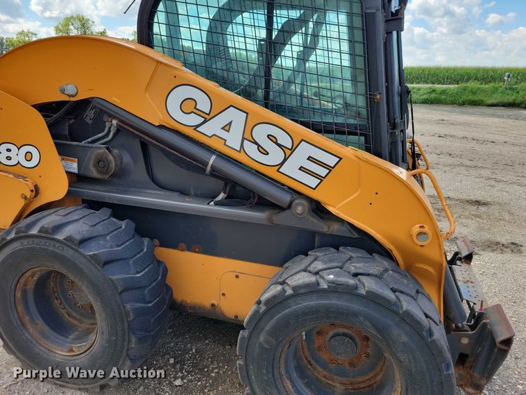 image for item DX7449 2019 Case SV280 skid steer loader