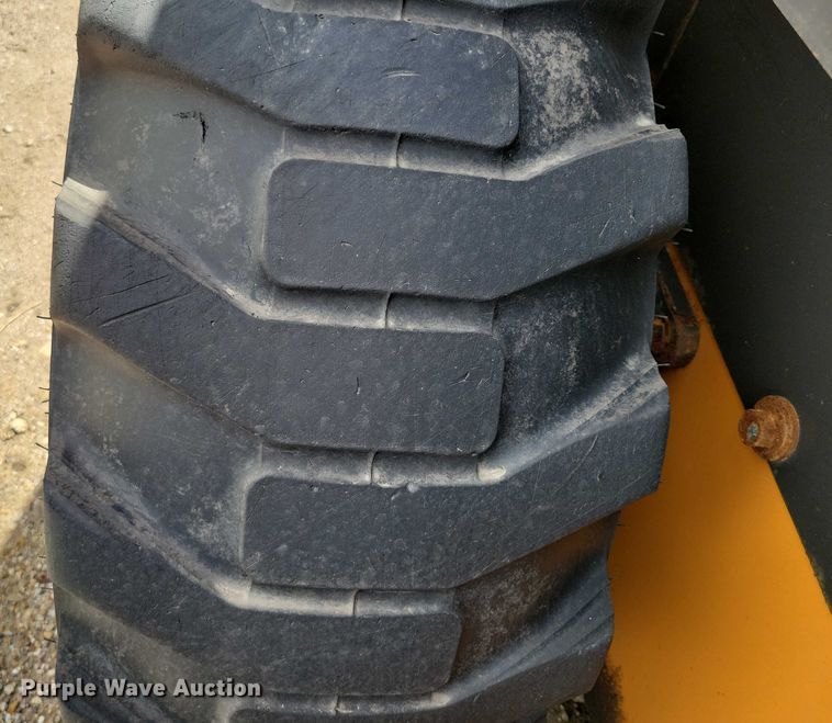 image for item DX7449 2019 Case SV280 skid steer loader