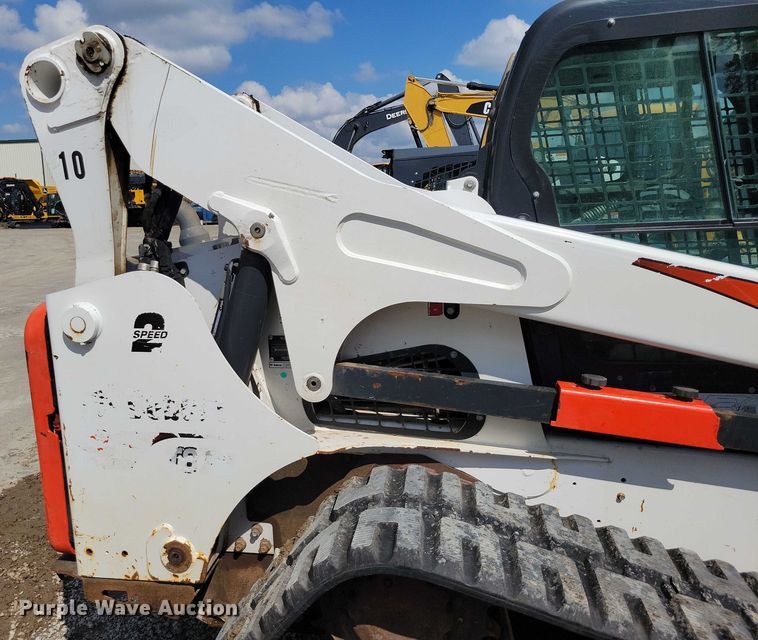 image for item DX7458 2021 Bobcat T870 tracked skid steer loader