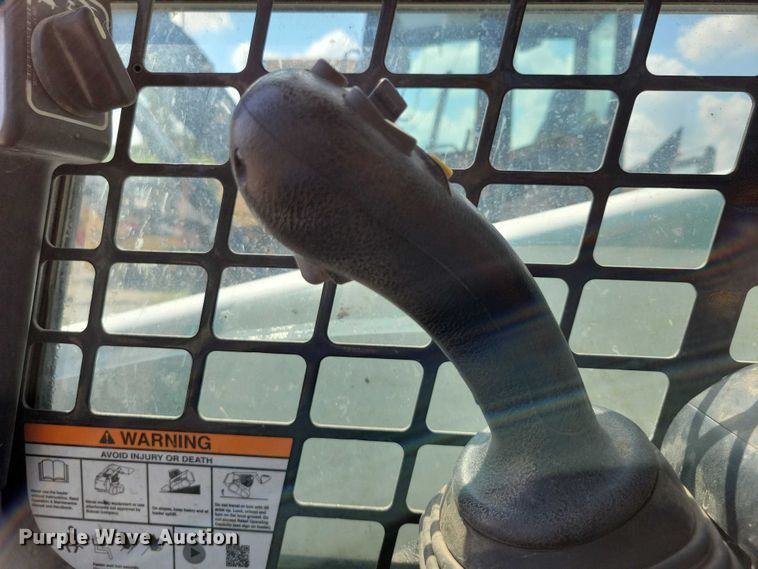 image for item DX7458 2021 Bobcat T870 tracked skid steer loader