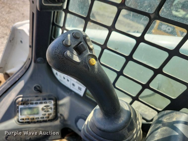 image for item DX7458 2021 Bobcat T870 tracked skid steer loader