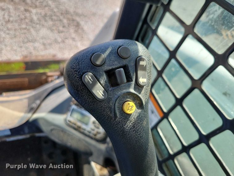 image for item DX7458 2021 Bobcat T870 tracked skid steer loader