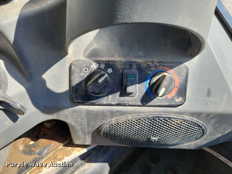 image for item DX7458 2021 Bobcat T870 tracked skid steer loader